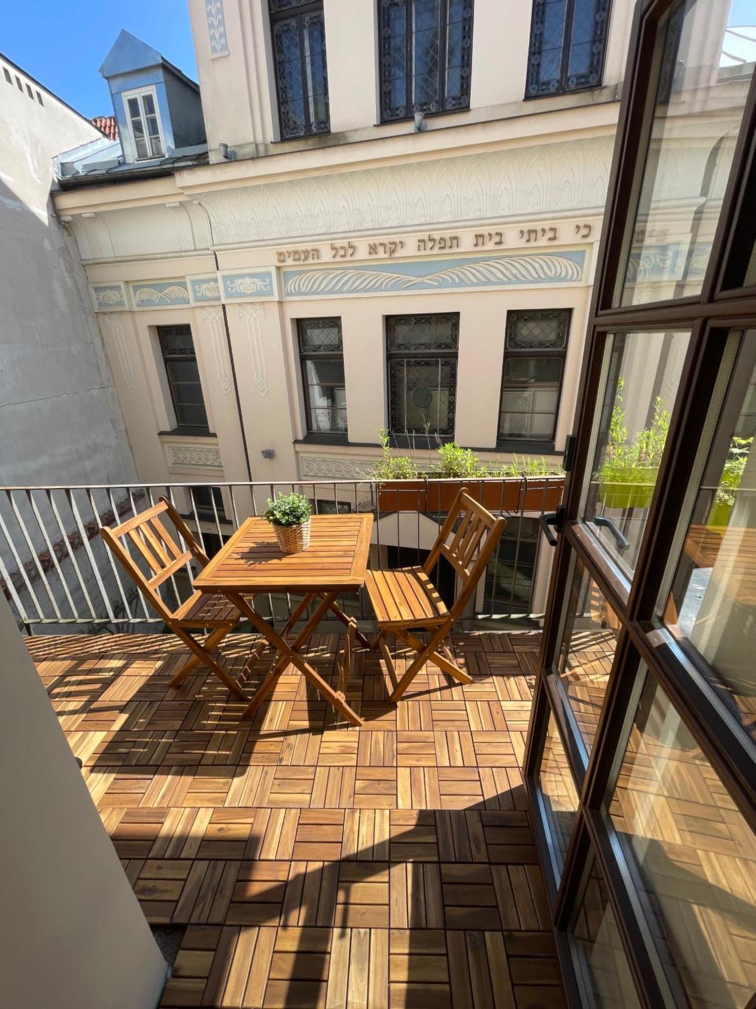 3 Bedrooms Oldtown With Balcony Quiet Area Căn hộ Riga